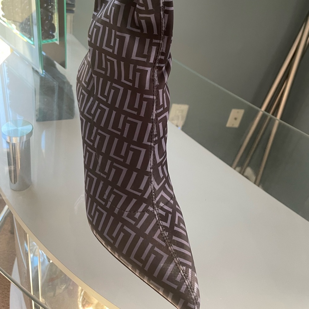 Geometric Bootie - Picture 2 of 4
